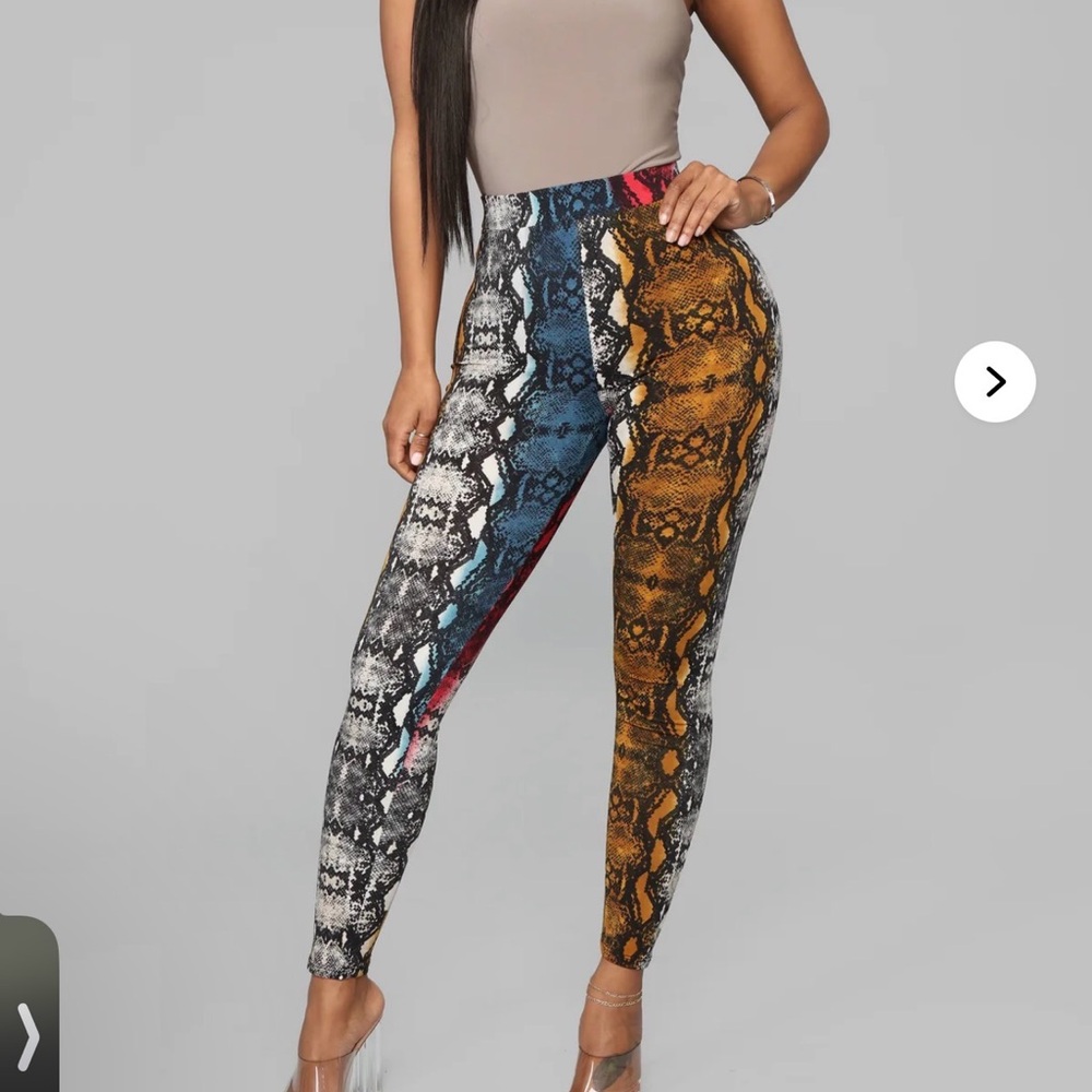 Fashion Nova Snake Your Way Leggings - MultiColor